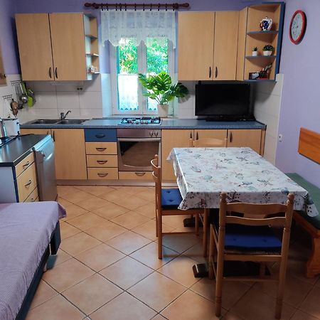 Apartman Jadranka Veli Lošinj Exteriör bild