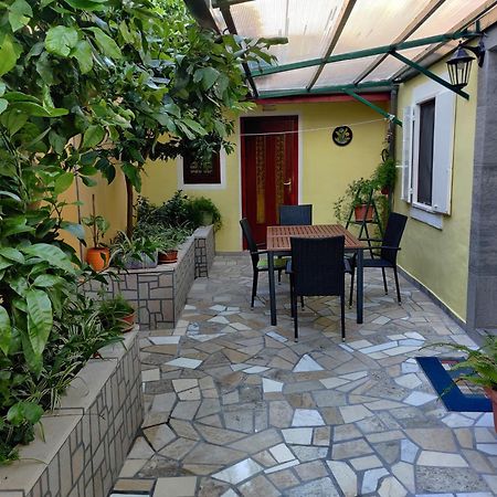 Apartman Jadranka Veli Lošinj Exteriör bild